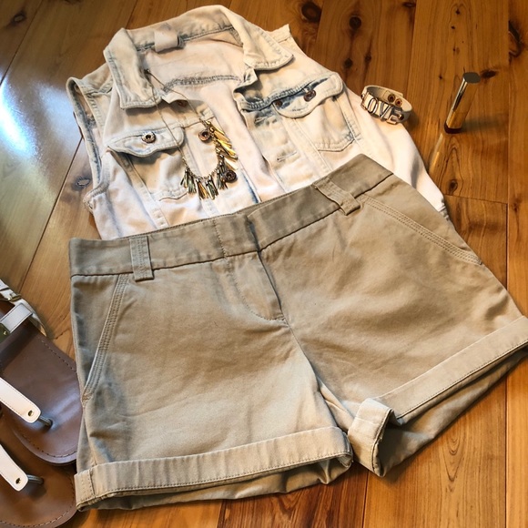 🚨SALE🚨 NWT J Crew City Fit Khaki Short -Size 2 - Picture 7 of 8